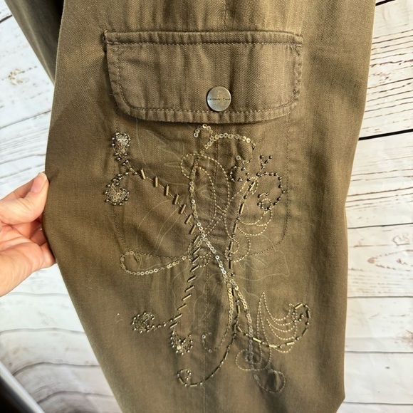 Coldwater Creek Tencel and Cotton Embellished Cargo Pants Olive Green Size 8 - Picture 3 of 10